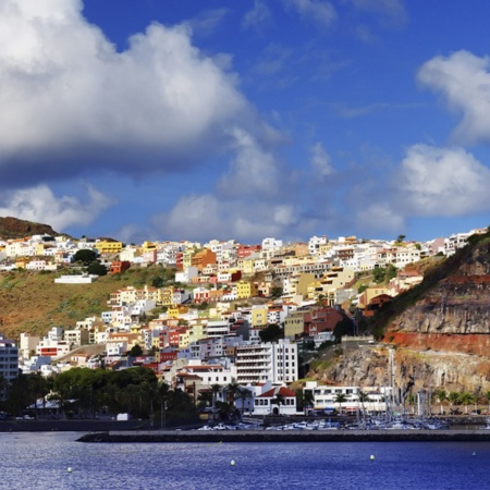 Panorámica de San Sebastián de la Gomera (Islas Canarias)