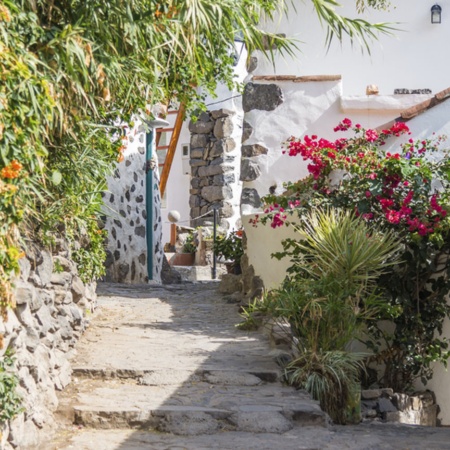 Straße in Valle Gran Rey (La Gomera, Kanarische Inseln)