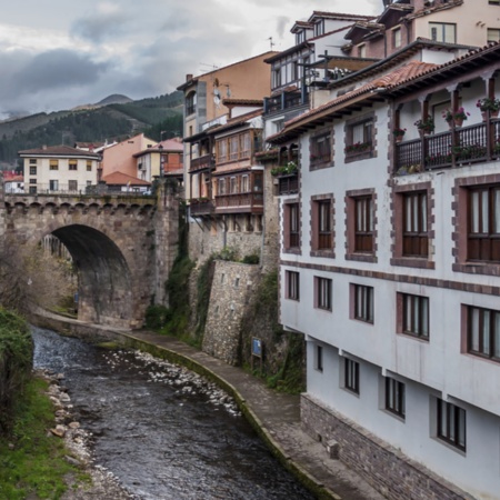 Vista de Potes, en Cantabria
