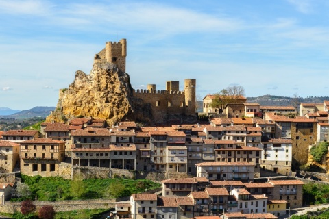 Detalle el castillo de Frías en Burgos, Castilla y León