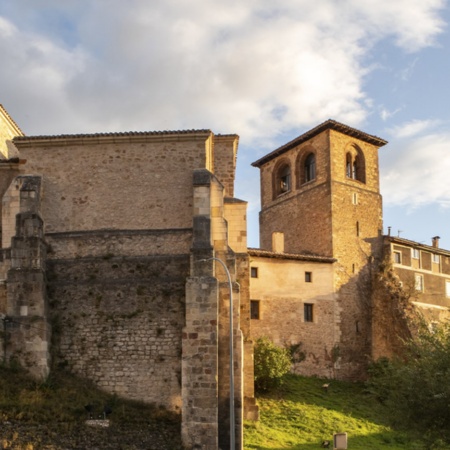 Kirche San Juan Bautista in Oña (Burgos, Kastilien-León)