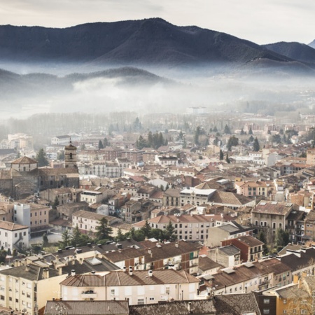 Panoramablick auf Olot in Girona (Katalonien)