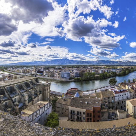 Gesamtansicht von Tortosa, Tarragona (Katalonien)