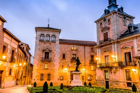 Casa de la Villa e Casa de Cisneros. Madri