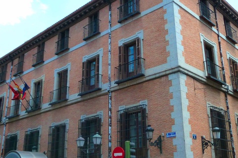 Bauer Palace.