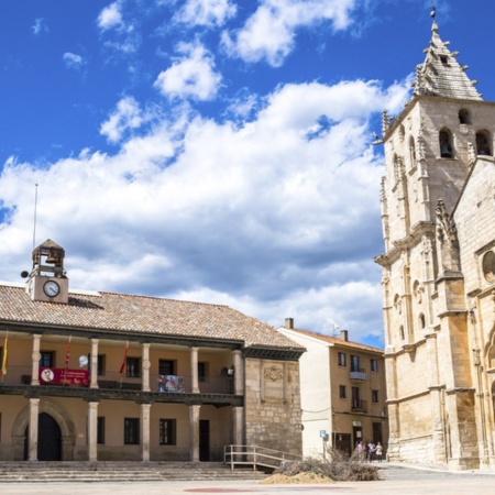 Prefeitura e Igreja da Magdalena de Torrelaguna (Comunidade de Madri)