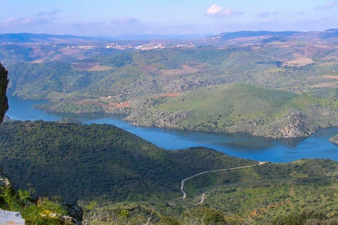 Rio Duero visto do mirante de Vilvestre