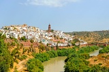 Povoado de Montoro no Guadalquivir