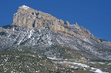 Der Berg Peña de Oroel in Huesca