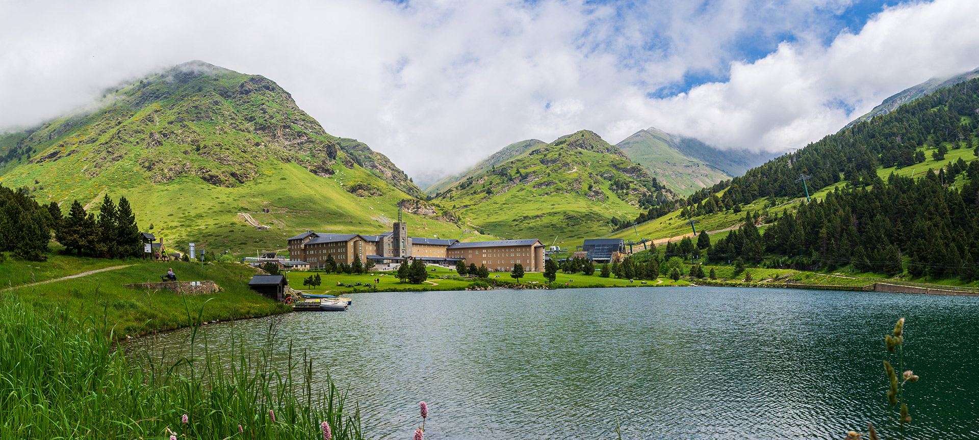 Vall de Núria, parc naturel des Capçaleres du Ter et du Freser, province de Gérone Vall de Núria, parc naturel des Capçaleres du Ter et du Freser, province de Gérone