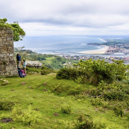 Vue panoramique d’Irún (province de Guipuscoa, Pays basque)
