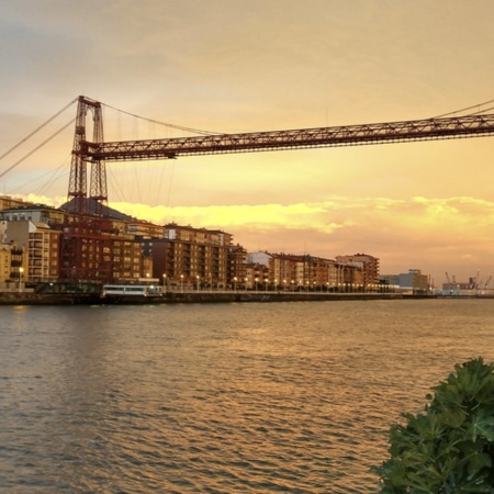 El famoso Puente Bizkaia de Portugalete (Bizkaia, País Vasco)