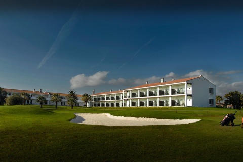 Vue de l'extérieur et du parcours de golf de Parador de Málaga Golf