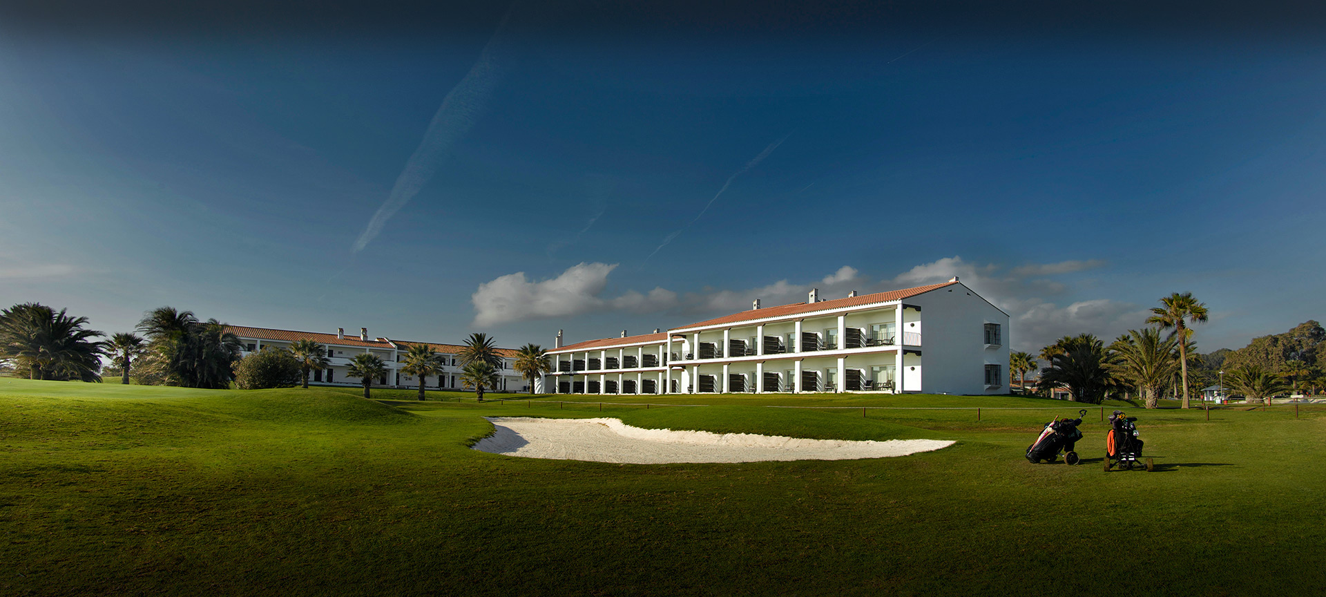 Vue de l'extérieur et du parcours de golf de Parador de Málaga Golf Vue de l'extérieur et du parcours de golf de Parador de Málaga Golf