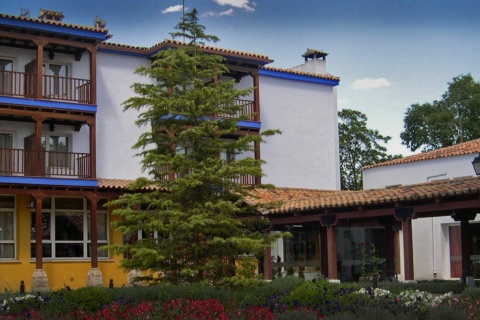 Exterior of the Parador de Manzanares