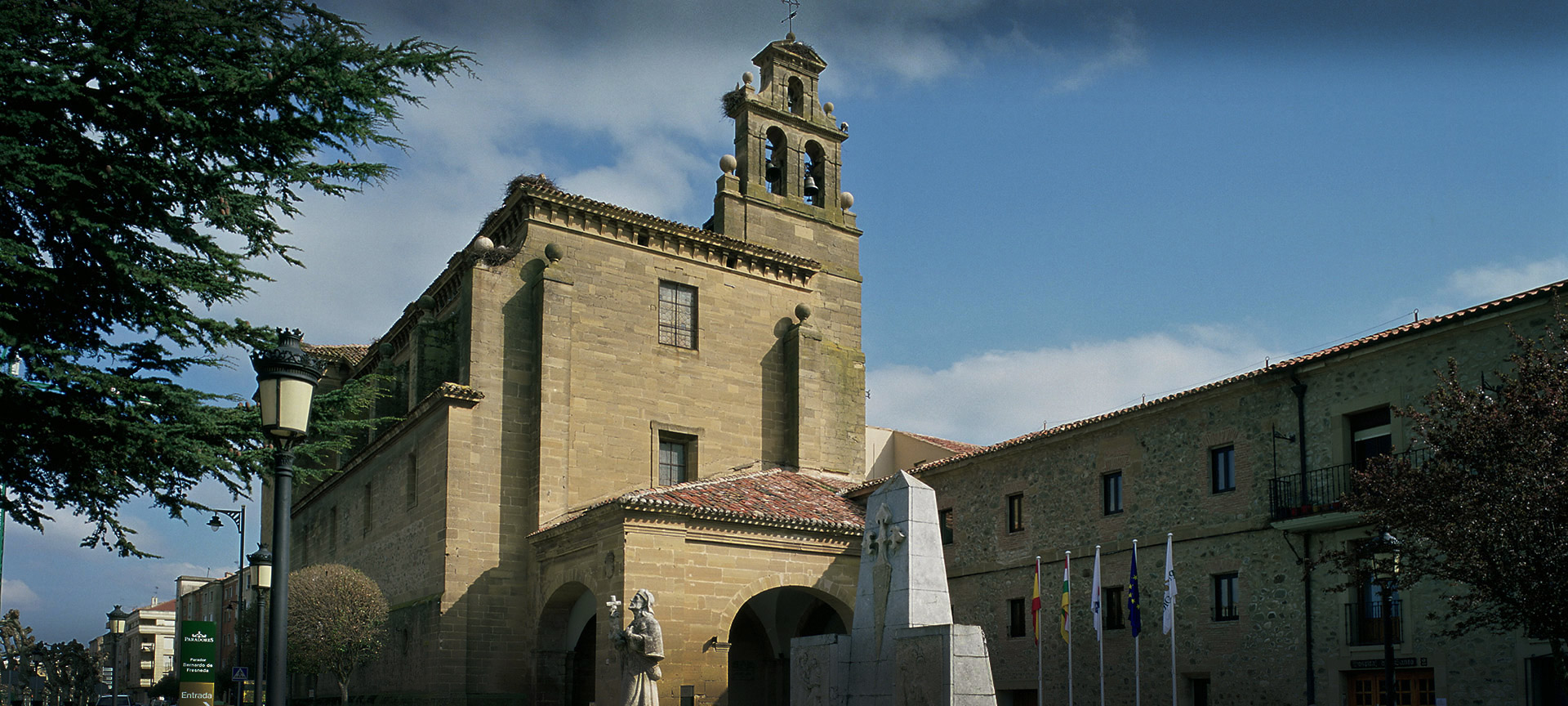 Parador de Santo Domingo Bernardo de Fresneda の外観 Parador de Santo Domingo Bernardo de Fresneda の外観