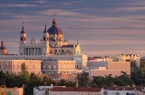 Ansichten von Madrid und der Almudena-Kathedrale, Madrid